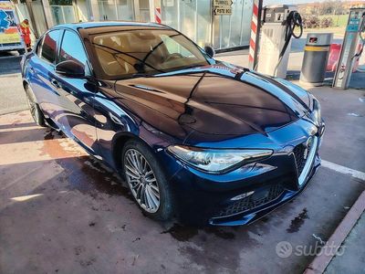 Usata Alfa Romeo Giulia 150 CV (110 kW) 2017 Blu Berlina