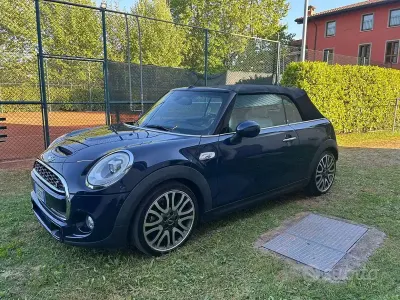 Usata Mini Cooper SD Cabriolet 170 CV (125 kW) 2018 Bluazzurro Cabrio