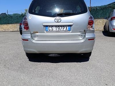 Usata Toyota Corolla 90 CV (66 kW) 2009 Grigio Station wagon