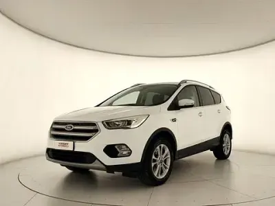 Usata Ford Kuga Titanium S 120 CV (88 kW) 2017 Bianco SUV