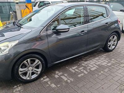 Usata Peugeot 208 Allure 114 CV (83 kW) 2012 Grigio Utilitaria