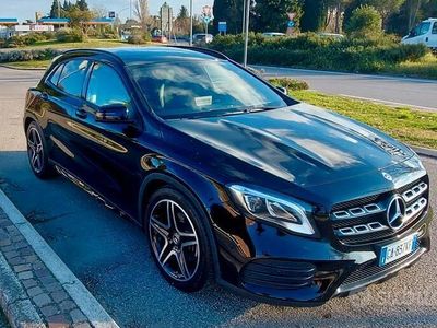 Mercedes GLA220