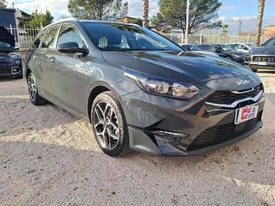 Usata Kia Ceed Sportswagon 136 CV (100 kW) 2023 Grigio Station wagon