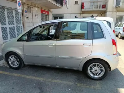 Usata Lancia Musa 90 CV (66 kW) 2008 Monovolume
