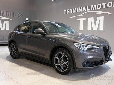 Gebraucht Alfa Romeo Stelvio Sprint 190 PS (139 kW) 2021 Grau SUV
