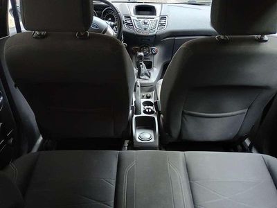 Usata Ford Fiesta 75 CV (55 kW) 2014 Utilitaria