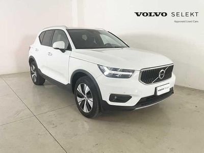 Usata Volvo XC40 Momentum 129 CV (94 kW) 2021 Bianco SUV
