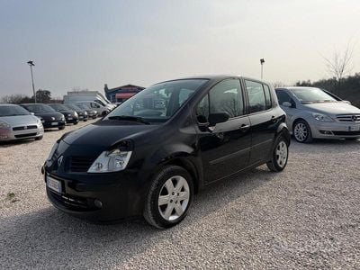 Usata Renault Modus Dynamique 75 CV (55 kW) 2007 Nero Monovolume