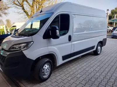 Usata Citroën Jumper 120 CV (88 kW) 2024 Bianco Monovolume
