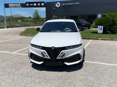 Nuova Alfa Romeo Tonale Ti 130 CV (95 kW) 2026 Bicolor SUV