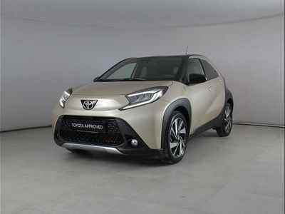 Usata Toyota Aygo X Lounge 72 CV (52 kW) 2023 Beige SUV