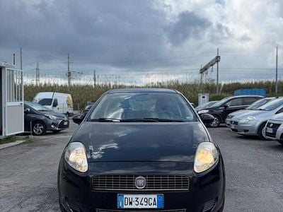 Usata Fiat Grande Punto Dynamic 77 CV (56 kW) 2009 Nero Utilitaria