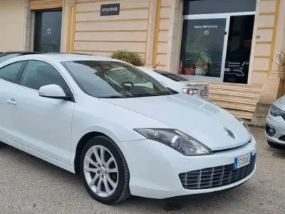 Usata Renault Laguna Coupé 149 CV (109 kW) 2011 Bianco Coupé