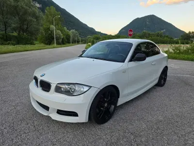 Usata BMW 135 Coupé M Sport 306 CV (225 kW) 2010 Bianco Coupé