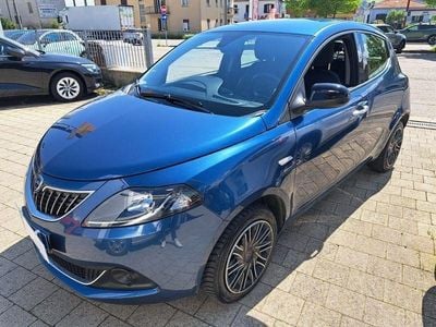 Usata Lancia Ypsilon Silver 69 CV (50 kW) 2023 Bianco Utilitaria