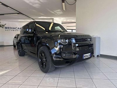 Usata Land Rover Defender SE Dynamic 200 CV (147 kW) 2023 Nero SUV