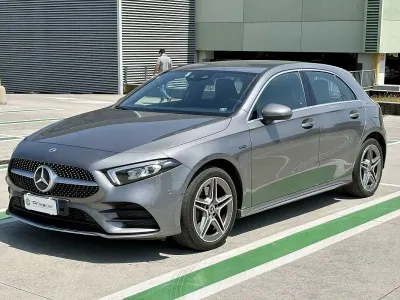 Usata Mercedes A250 Premium 160 CV (117 kW) 2021 Grigio Berlina
