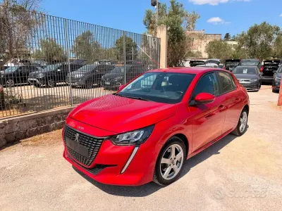 Usata Peugeot 208 102 CV (75 kW) 2020 Rosso Utilitaria