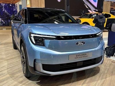 Usata Ford Explorer Extended Range 250 kW (340 CV) 2024 Blu/azzurro SUV