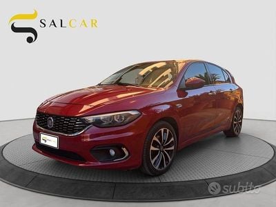 Usata Fiat Tipo Lounge 95 CV (69 kW) 2017 Rosso Berlina