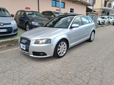 Usata Audi A3 Sportback S-Line 105 CV (77 kW) 2008 Argento Utilitaria