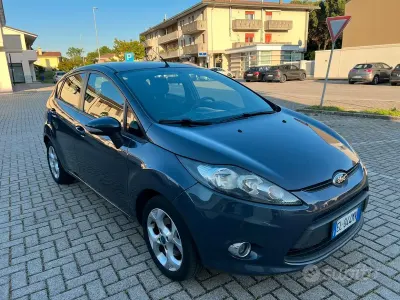 Second-hand Ford Fiesta 2012 Berlinǎ