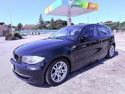 Usata BMW 120 176 CV (129 kW) 2008 Nero Utilitaria