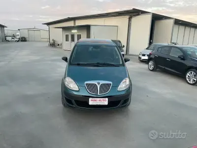 Usata Lancia Musa 95 CV (69 kW) 2005 Verde Monovolume