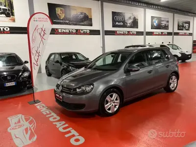 Usata VW Golf VI United 102 CV (75 kW) 2009 Grigio Utilitaria