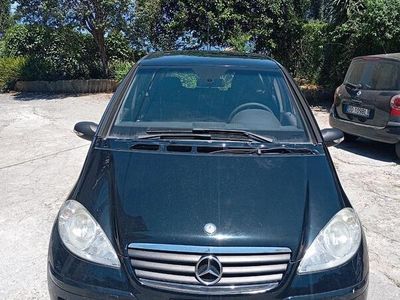 Mercedes A200