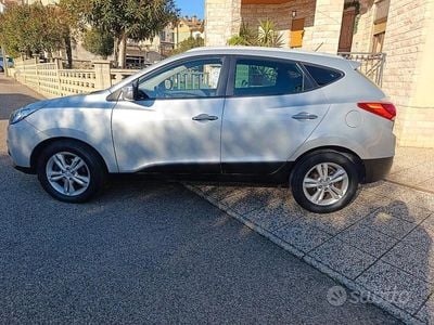 Usata Hyundai ix35 136 CV (100 kW) 2010 Grigio SUV
