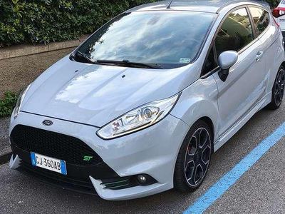 Usata Ford Fiesta ST 200 CV (147 kW) 2016 Berlina