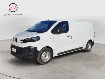 Nuova Peugeot e-Expert 100 kW (136 CV) 2026 Bianco Furgone