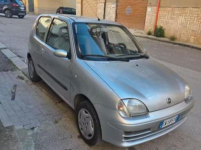 Occasion Fiat 600 54 ch (39 kW) 2005 Gris Citadine