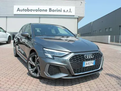 Usata Audi A3 S-Line 150 CV (110 kW) 2023 Grigio daytona perla Berlina
