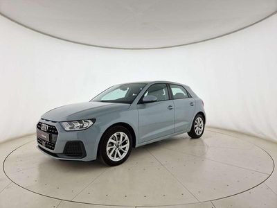 Grigio metallizzato chiaro Usata 2024 Audi A1 Sportback Advanced Utilitaria | 25.300 € (Buon prezzo)