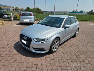 Usata Audi A3 S-Line 150 CV (110 kW) 2014 Grigio Berlina