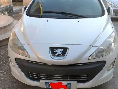 Usata Peugeot 308 CC 136 CV (100 kW) 2009 Bianco Cabrio