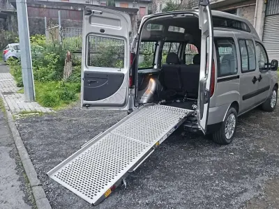 Usata Fiat Doblò 120 CV (88 kW) 2008 Grigio Monovolume