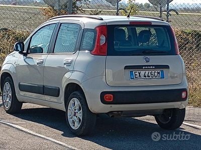 Usata Fiat Panda Lounge 85 CV (62 kW) 2014 Bianco Utilitaria