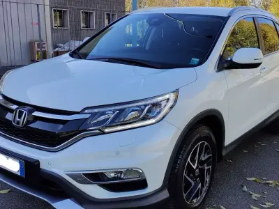 Usata Honda CR-V Elegance 120 CV (88 kW) 2016 Bianco SUV