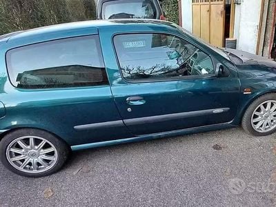 Usata Renault Clio II 168 CV (123 kW) 2002 Verde Utilitaria