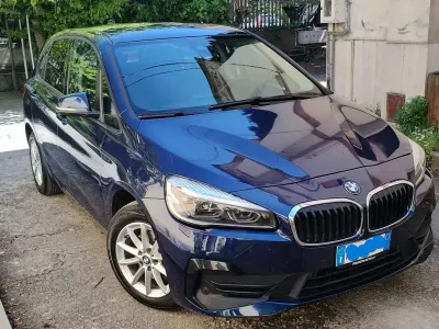 Usata BMW 216 Active Tourer Advantage 116 CV (85 kW) 2019 Blu/azzurro Monovolume