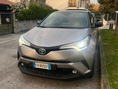 Usata Toyota C-HR Active 98 CV (72 kW) 2017 Grigio SUV