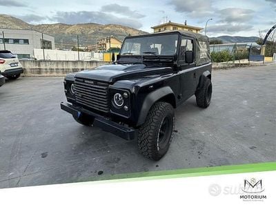 Usata Land Rover Defender 1998 Nero Berlina