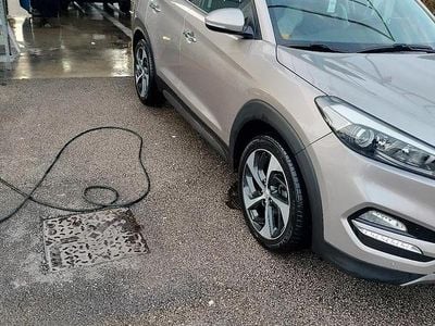 Usata 2016 Hyundai Tucson Xpossible SUV | 12.500 € (Buon prezzo)