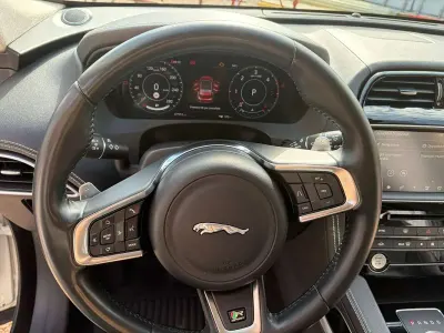 Usata Jaguar F-Pace R-Sport 241 CV (177 kW) 2018 Bianco SUV