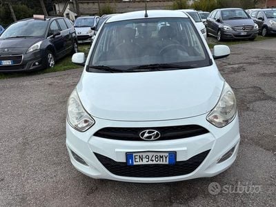 Usata Hyundai i10 Edition 69 CV (50 kW) 2013 Bianco Utilitaria