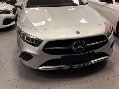 Usata Mercedes A200 Advanced 163 CV (119 kW) 2023 Grigio Berlina