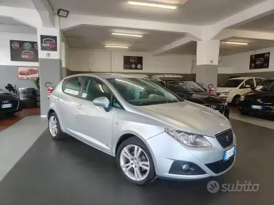 Usata Seat Ibiza Copa 85 CV (62 kW) 2011 Grigio Berlina